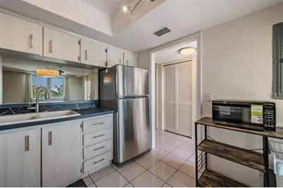 2621 Cove Cay Drive #606, Clearwater, FL 33760 - Photo 10