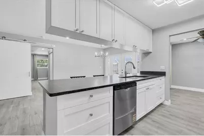 5619 Denver Street NE, Saint Petersburg, FL 33703 - Photo 14