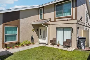 10305 Rosemount Dr, Tampa, FL 33624 - Photo 2