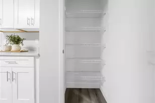 6112 N 23rd St, Tampa, FL 33610 - Photo 14