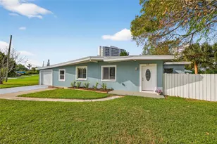 801 67th St S, Saint Petersburg, FL 33707 - Photo 2