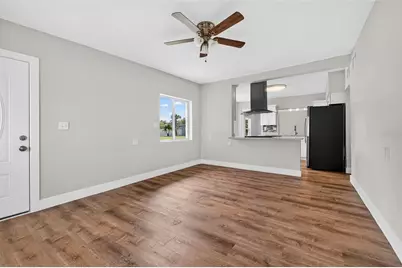 801 67th Street S, Saint Petersburg, FL 33707 - Photo 12