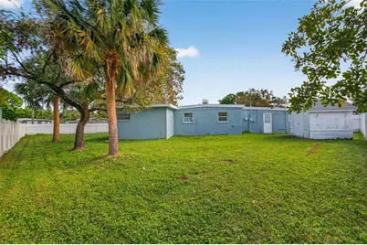 801 67th Street S, Saint Petersburg, FL 33707 - Photo 28