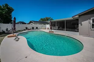 2255 Wilshire Dr, Dunedin, FL 34698 - Photo 36