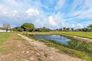 11932 Grand Kempston Dr, Gibsonton, FL 33534 - Photo 62