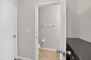 11932 Grand Kempston Dr, Gibsonton, FL 33534 - Photo 14