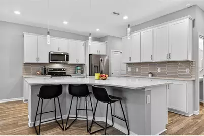 339 Sandbar Avenue NE, Saint Petersburg, FL 33716 - Photo 10