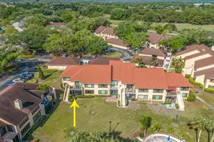 8101 Bardmoor Pl, Seminole, FL 33777 - Photo 2