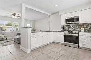 1475 Canterbury Dr, Clearwater, FL 33756 - Photo 14