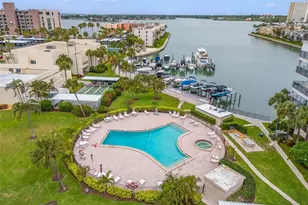 7625 Sun Island Dr S, South Pasadena, FL 33707 - Photo 32