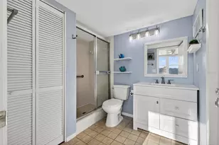 7625 Sun Island Dr S, South Pasadena, FL 33707 - Photo 18