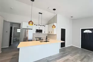 1014 16th Ave NW, Largo, FL 33756 - Photo 6