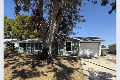 6608 36th Avenue Drive W, Bradenton, FL 34209 - Photo 2