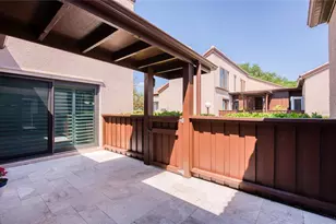 1307 Pelican Creek Crossing, Saint Petersburg, FL 33707 - Photo 64