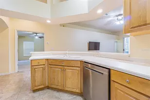 18024 Arbor Crest Dr, Tampa, FL 33647 - Photo 4