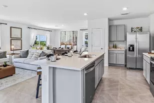 17881 Acorn Drop Rd, Land O Lakes, FL 34638 - Photo 4