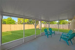 909 N Mobley St, Plant City, FL 33563 - Photo 16