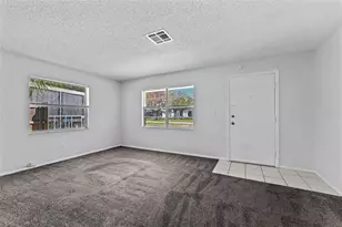 669 52nd Ave S, Saint Petersburg, FL 33705 - Photo 8