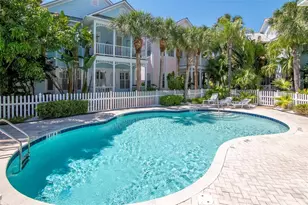 947 Hemingway Cir, Tampa, FL 33602 - Photo 70