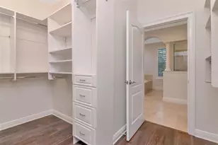 947 Hemingway Cir, Tampa, FL 33602 - Photo 26