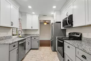 2434 W Gardenia Dr, Citrus Springs, FL 34434 - Photo 6