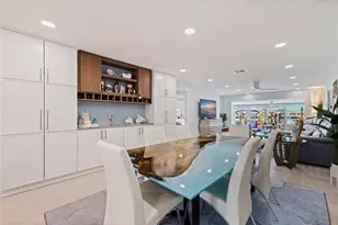 479 Boca Ciega Point Blvd S, Saint Petersburg, FL 33708 - Photo 10