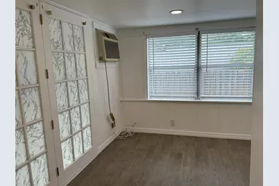 6360 30th Street N, Saint Petersburg, FL 33702 - Photo 8