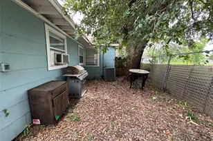 6360 30th St N, Saint Petersburg, FL 33702 - Photo 12