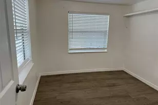 6360 30th St N, Saint Petersburg, FL 33702 - Photo 6