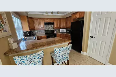 5255 Coquina Key Drive SE #C, Saint Petersburg, FL 33705 - Photo 4