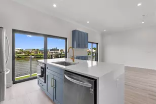 772 Gran Kaymen Way, Apollo Beach, FL 33572 - Photo 8