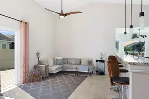 750 White Sand Dr NE, Saint Petersburg, FL 33703 - Photo 10