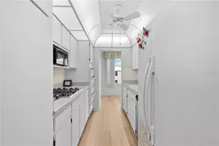 5603 80th St N, Saint Petersburg, FL 33701 - Photo 24