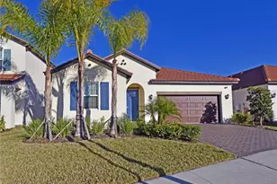 17304 Banded Gold Ln, Wimauma, FL 33598 - Photo 4