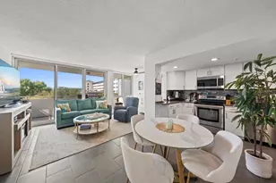 470 3rd St S, Saint Petersburg, FL 33701 - Photo 2