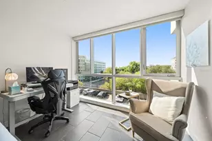 470 3rd St S, Saint Petersburg, FL 33701 - Photo 8