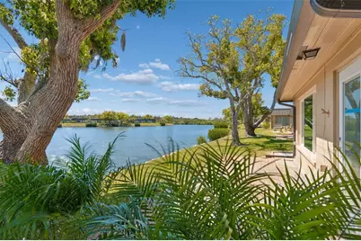 4204 Stratford Drive #4204, New Port Richey, FL 34652 - Photo 8