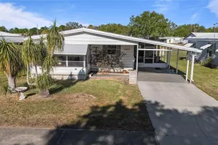 5427 Seville Dr, Zephyrhills, FL 33541 - Photo 4