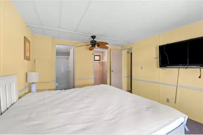 5427 Seville Drive, Zephyrhills, FL 33541 - Photo 18