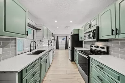 1810 Driftwood Circle S, Oldsmar, FL 34677 - Photo 14