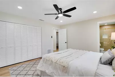 13469 Sol Vista Dr, Largo, FL 33774 - Photo 20