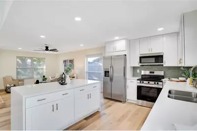 13469 Sol Vista Dr, Largo, FL 33774 - Photo 14