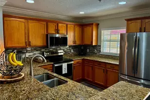 3316 Las Campos Pl, Tampa, FL 33611 - Photo 8