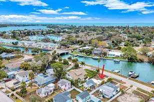 3945 Sunrise Dr S, Saint Petersburg, FL 33705 - Photo 14