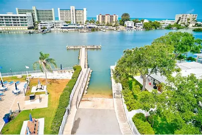 14901 Sovereign Drive, Largo, FL 33774 - Photo 48