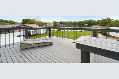 10525 Homestead Drive, Tampa, FL 33618 - Photo 22