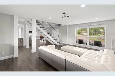 10525 Homestead Drive, Tampa, FL 33618 - Photo 12