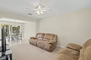 2907 Bear Oak Dr, Valrico, FL 33594 - Photo 4
