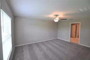 1458 Tahitian Sunrise Dr, Plant City, FL 33565 - Photo 10