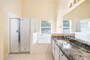 16926 Hawkridge Rd, Lithia, FL 33547 - Photo 20